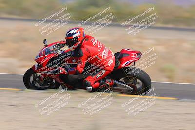 media/Oct-09-2022-SoCal Trackdays (Sun) [[95640aeeb6]]/Turn 15 Inside Distant Pans (1145am)/